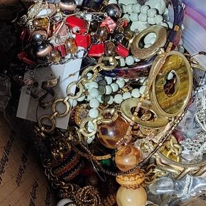 BULK Jewelry 5lb Wearable / craft box lot repurpose grab bag art's Crafts Resale